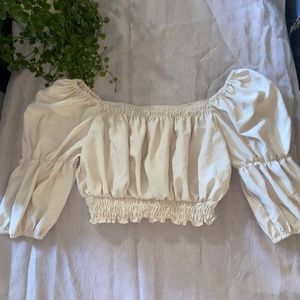 Off the shoulders crop top 🙂 shein